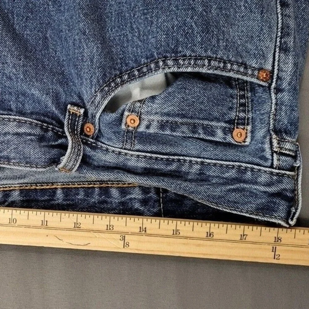 Levis 505 Regular Fit Straight Leg Jeans Mens Size 38 Medium Wash Blue